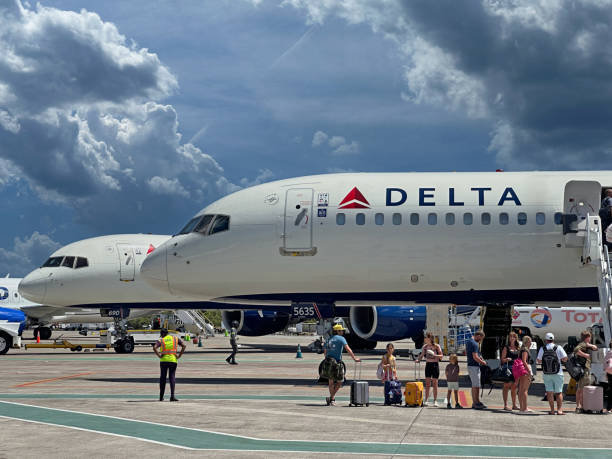 Does Delta allow aerosol cans?