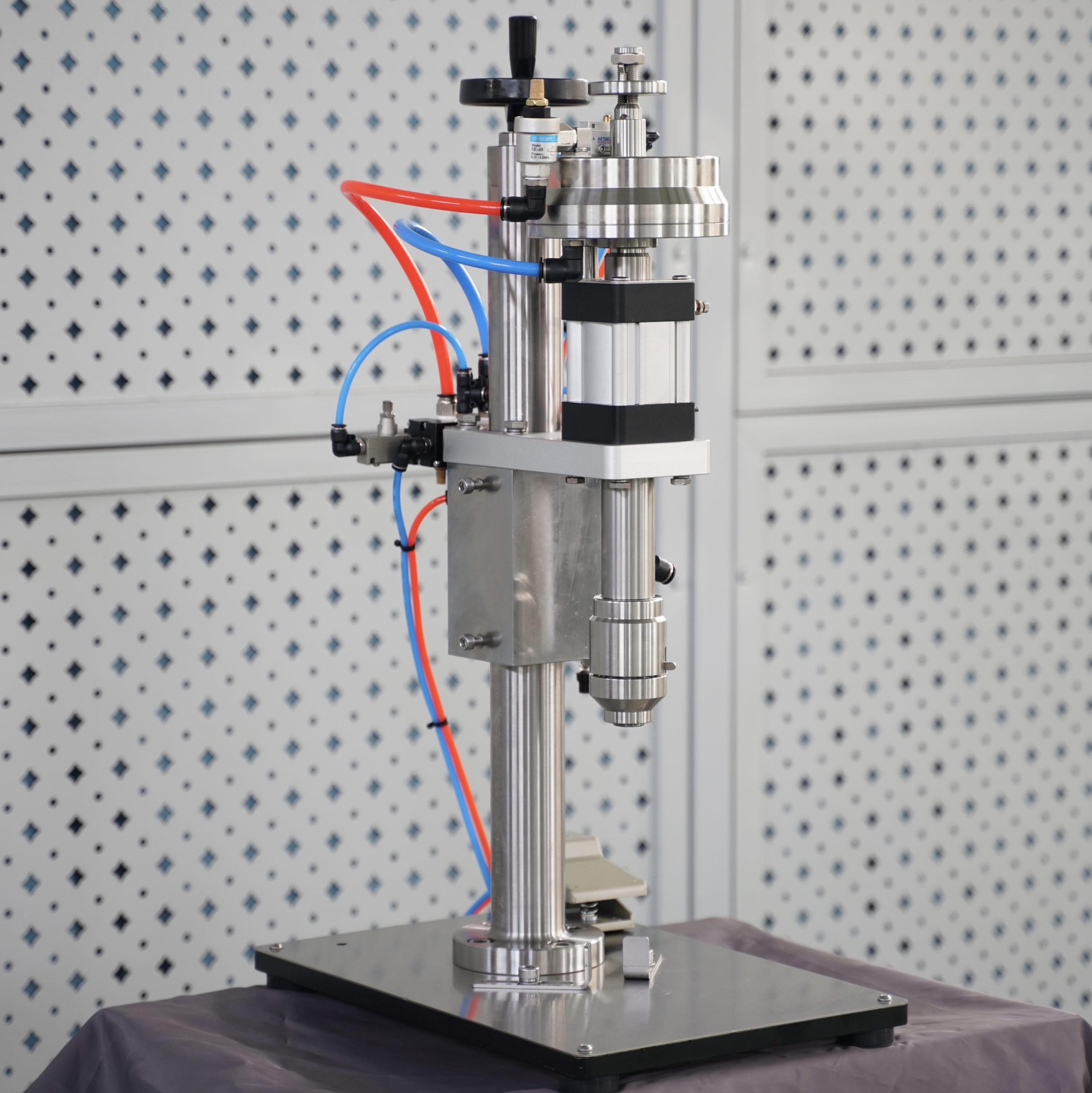 Semi-automatic tabletop sealing machine_img_4